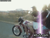 骑摩托车载人玩技术的后果